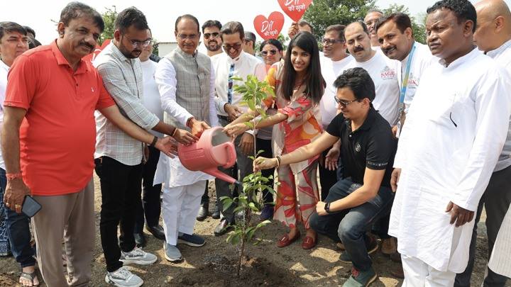 हृदय रोगों से बचाव के लिए स्वस्थ जीवन शैली अपनाना आवश्यक: मुख्यमंत्री श्री चौहान